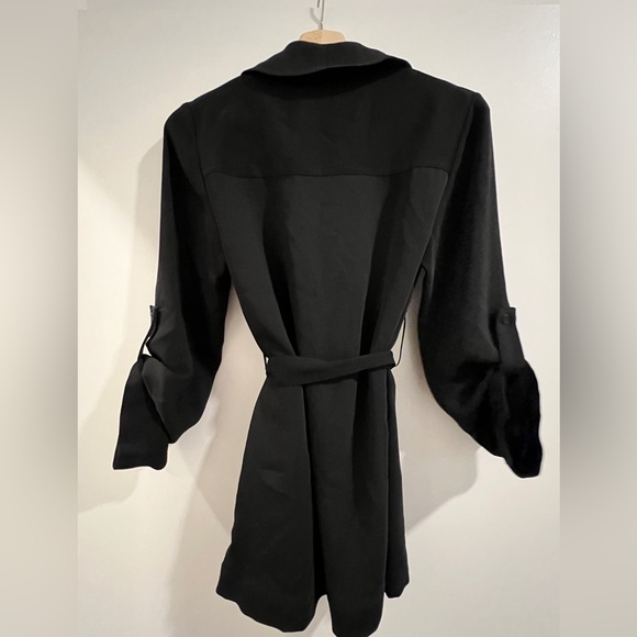 Babaton wrap front jacket with gather sleeve - size XXS in black - Picture 3 of 4